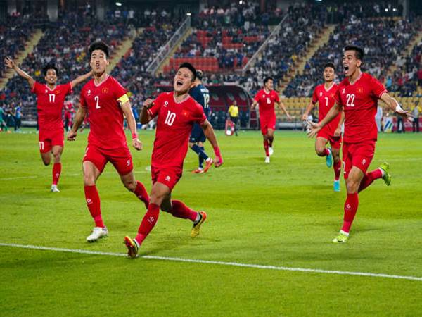 qua-bong-vang-vn-2024-duoc-aff-cup-tac-dong